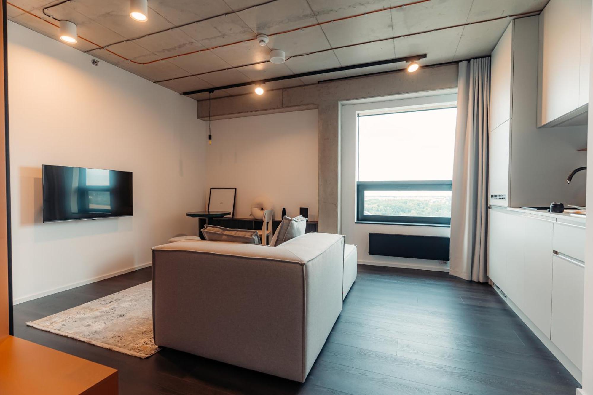 Honest Ricany Room photo